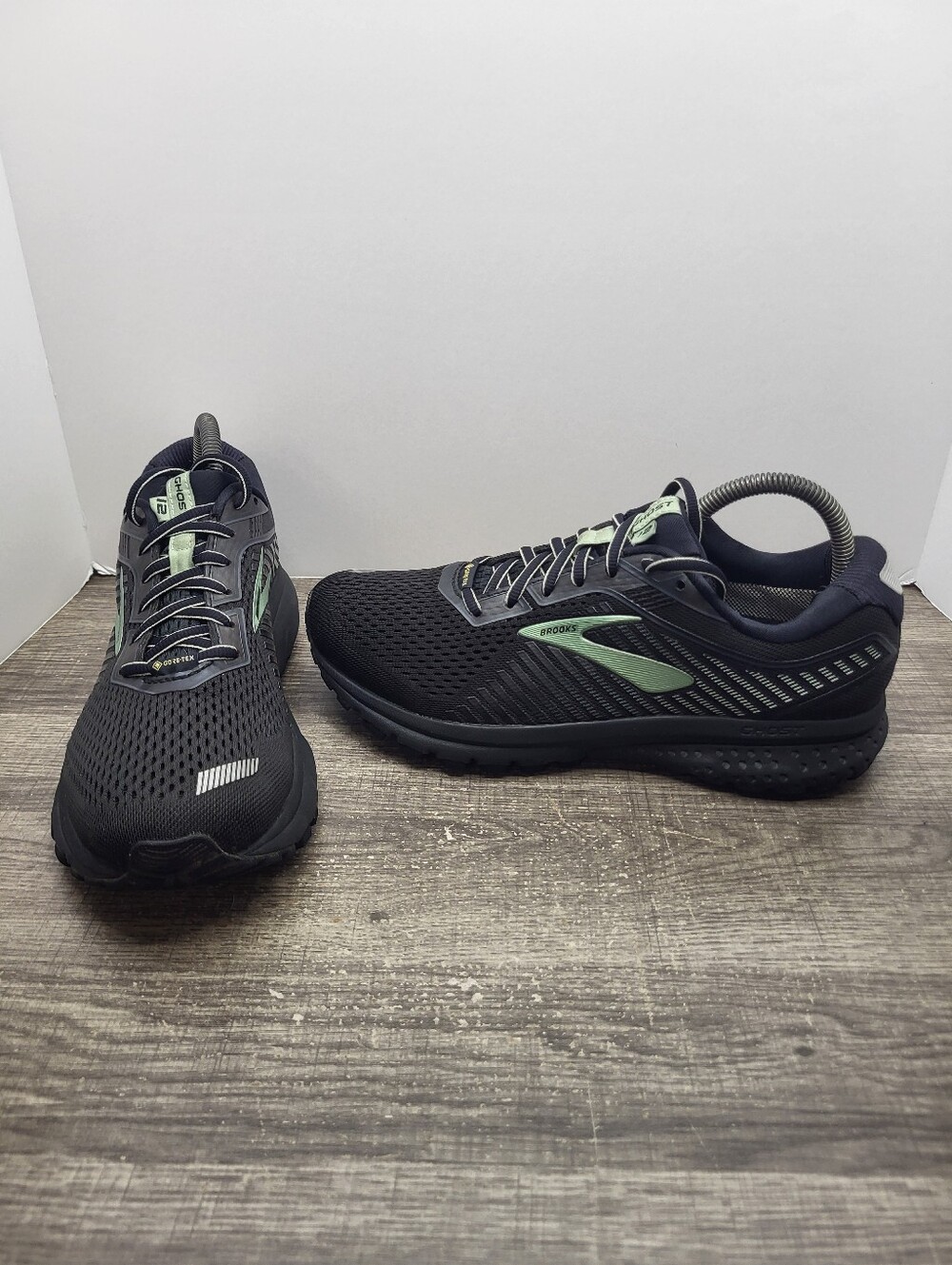 Brooks Ghost 12 GTX Gore-Tex Women's Size 9 B (Medium) Running Shoes Black